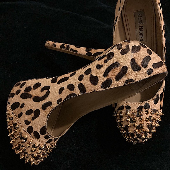 Steve Madden Shoes - 3/$16Steve Madden Studded Leopard Platform Heels